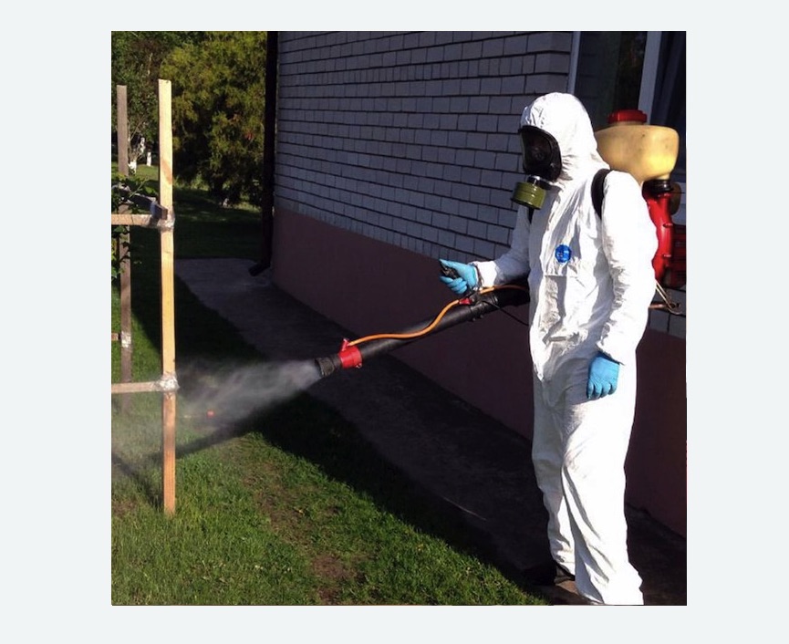 травля клещей на участке Каховская метро Москвы